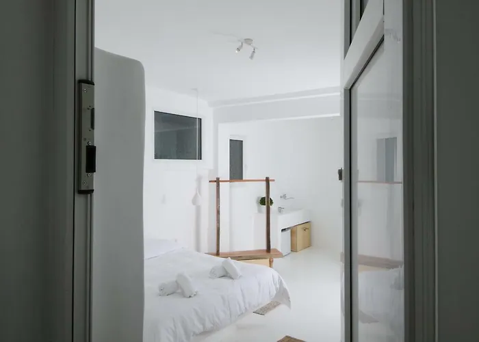 Arktos White Mykonos Town