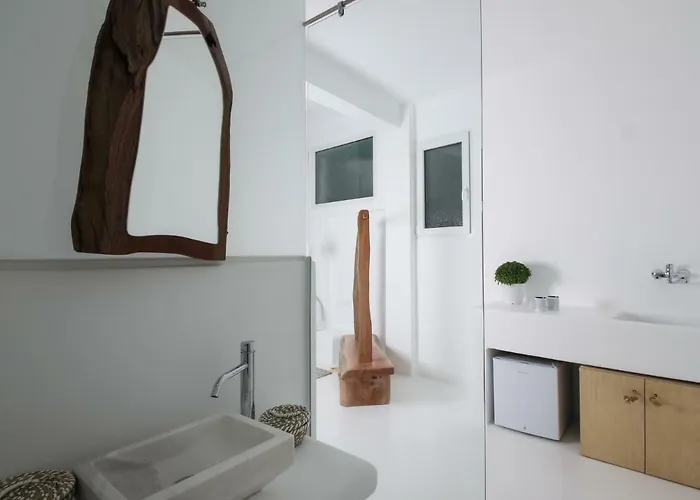 Arktos White Mykonos Town